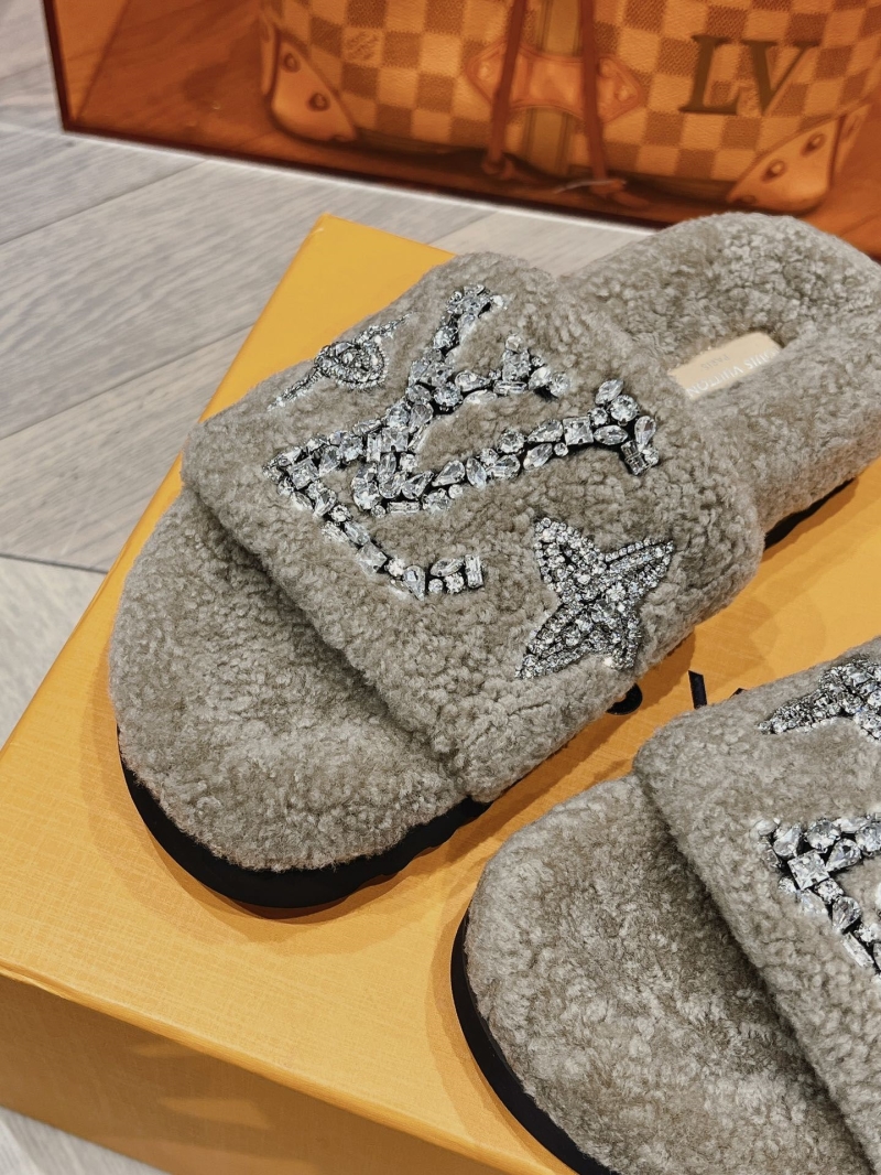 Louis Vuitton Slippers